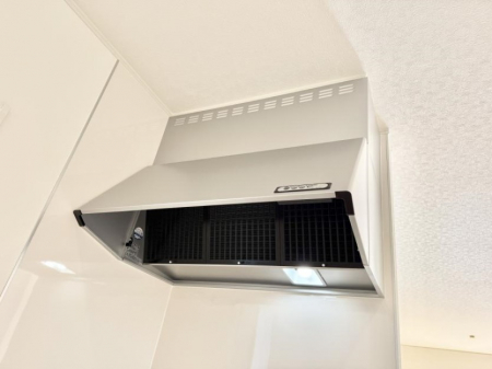 ���̑����ρ@�ݔ����������̏��C����������C��ɗU������A�����I�ɔr�����ł��܂��B