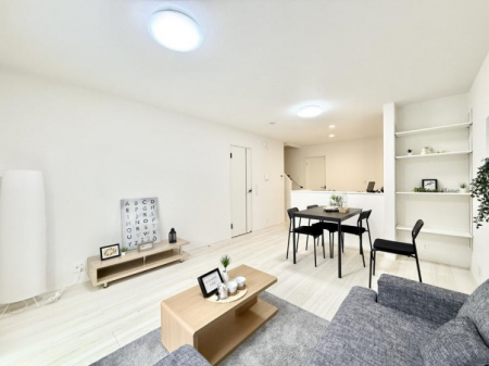 ���r���O�@���������났�ƏΊ炪�W�܂�A�S���܂郊�r���O