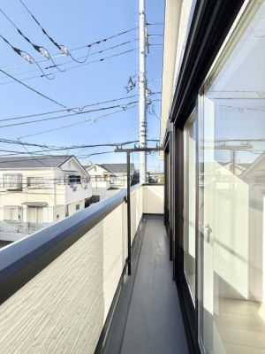 �o���R�j�[�@������ �G�߂̈ڂ낢����������J���I�ȋ�Ԃł�