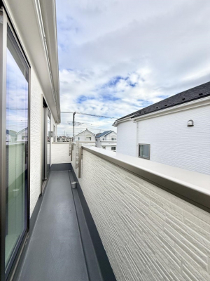 �o���R�j�[�@������ �G�߂̈ڂ낢����������J���I�ȋ�Ԃł�