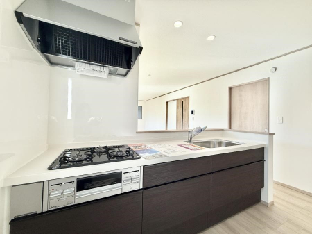 �L�b�`���@�������Ƒ����J��[�߂�A������̂���L�b�`��