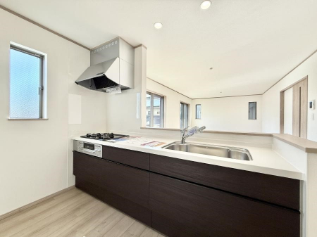 �L�b�`���@���������y���݂ƐH�ׂ�K����͂���L�b�`��