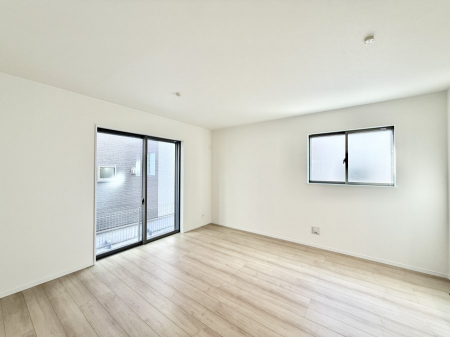 ���r���O�@���������났�ƏΊ炪�W�܂�A�S���܂郊�r���O