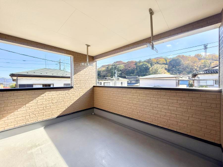 �o���R�j�[�@������ �G�߂̈ڂ낢����������J���I�ȋ�Ԃł�