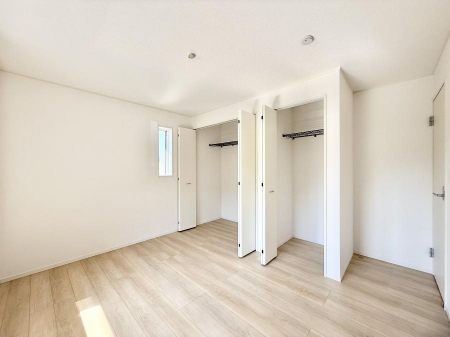 �q�������@�������v���C�x�[�g��ԂƂ��ĐÂ��ŗ�������������񋟂��Ă���܂�