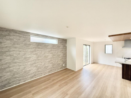 ���r���O�@���������났�ƏΊ炪�W�܂�A�S���܂郊�r���O