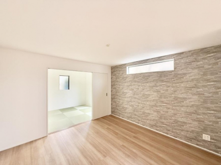 ���r���O�@���������S�n�̂����A���z�̃��r���O