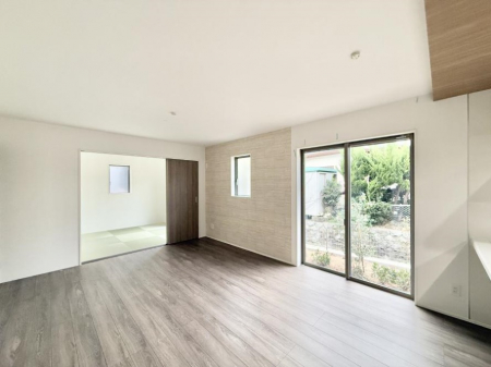 ���r���O�@���������R�Ɖ�b�����܂��A�S�n�悢�ЂƂƂ�