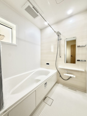 �����@����