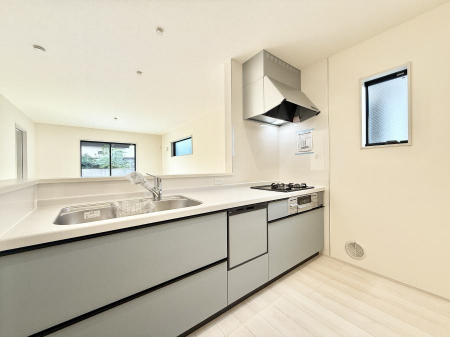 �L�b�`���@���������y���݂ƐH�ׂ�K����͂���L�b�`��