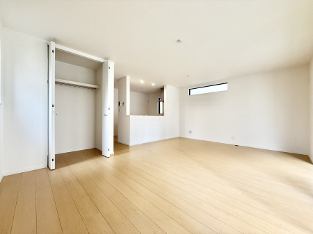 rO@났ƏΊ炪W܂AS܂郊rO