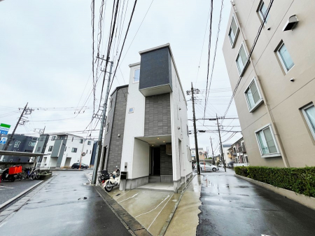 nOώʐ^@OρV炵n܂ꏊŁAƑJ[߂