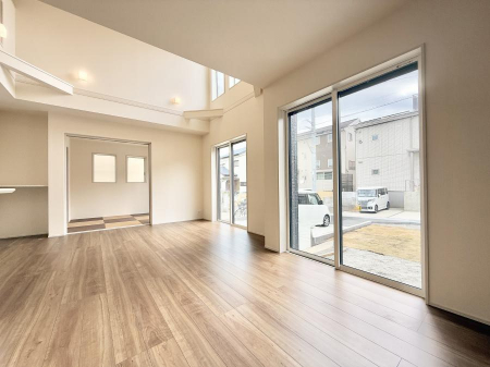 rO@Cɓ̏ꏊŁÂтƂԂ