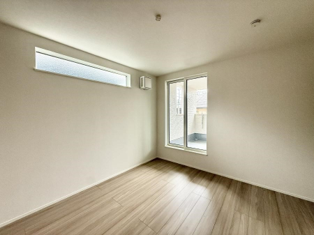 �Q���@����