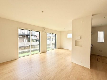 ���r���O�@���������R�Ɖ�b�����܂��A�S�n�悢�ЂƂƂ�