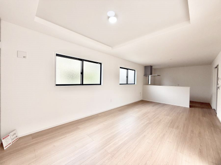 rO@났ƏΊ炪W܂AS܂郊rO