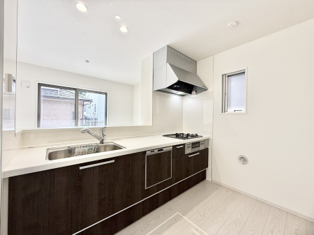 Lb`@ƑƂȂAR~jP[V̏