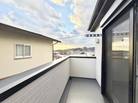 �o���R�j�[�@������ ���̃R�[�q�[���̐�����y���ށA�����̏ꏊ