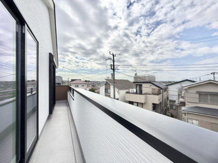 oRj[@ G߂̈ڂ낢JIȋԂł