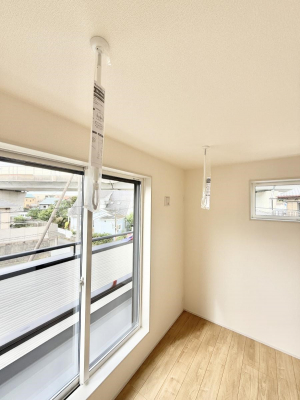 ̑ρ@ݔł󕨂A̍Dȃ^C~OŐ󕨂荞߂܂B