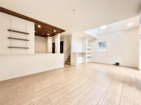 rO@났ƏΊ炪W܂AS܂郊rO