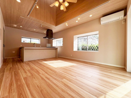 rO@VvґA؂ȐlƉ߂Sقǂ