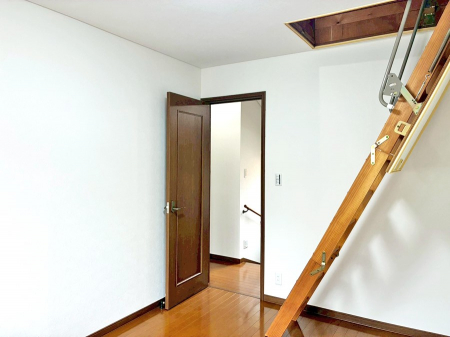 ̑ρ@F̂ŉ₩ȎԂy߂܂