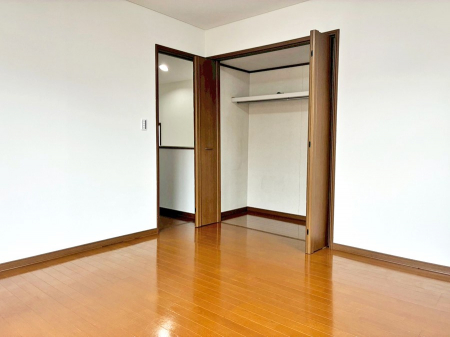 ̑ρ@F̂ŉ₩ȎԂy߂܂