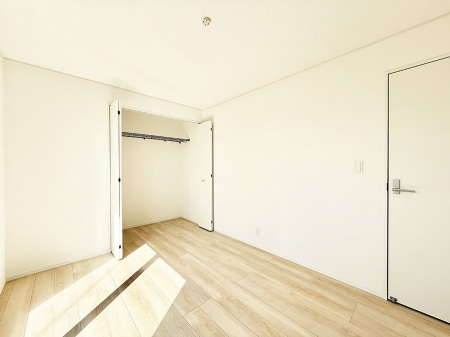 ̑ρ@F̂ŉ₩ȎԂy߂܂