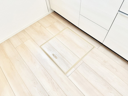 ̑ρ@ݔBꂽ[Xy[XŉƑŜXbL