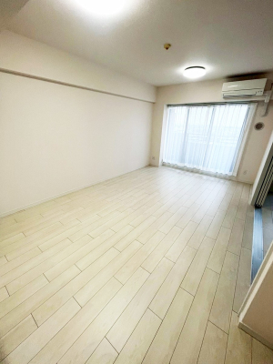 rO@났ƏΊ炪W܂AS܂郊rO