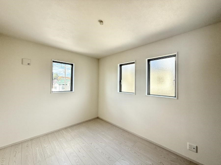 ̑ρ@F̂ŉ₩ȎԂy߂܂