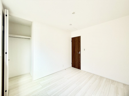 ̑ρ@F̂ŉ₩ȎԂy߂܂