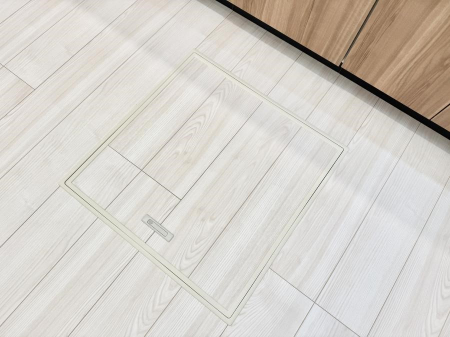 ̑ρ@ݔBꂽ[Xy[XŉƑŜXbL