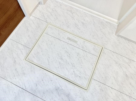 ̑ρ@ݔBꂽ[Xy[XŉƑŜXbL