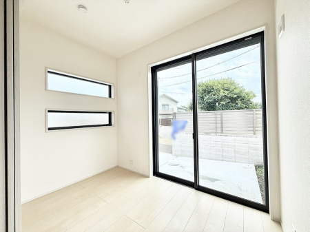 ̑ρ@F̂ŉ₩ȎԂy߂܂