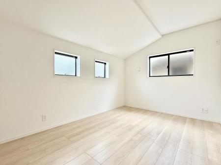 ̑ρ@F̂ŉ₩ȎԂy߂܂