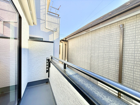 �o���R�j�[�@������ �G�߂̈ڂ낢����������J���I�ȋ�Ԃł�