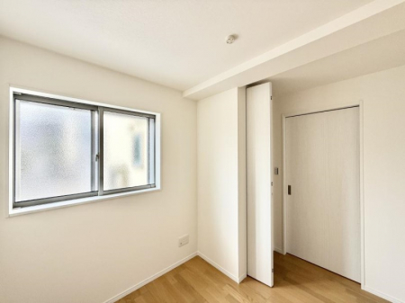 ̑ρ@F̂ŉ₩ȎԂy߂܂