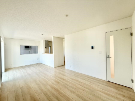 rO@났ƏΊ炪W܂AS܂郊rO