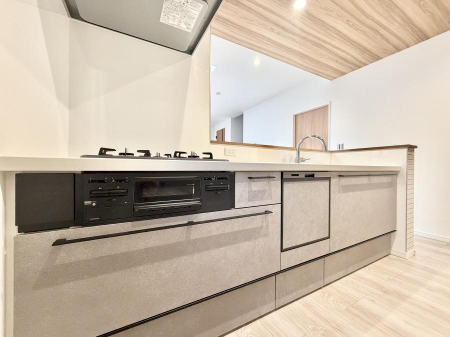 �L�b�`���@���������y���݂ƐH�ׂ�K����͂���L�b�`��