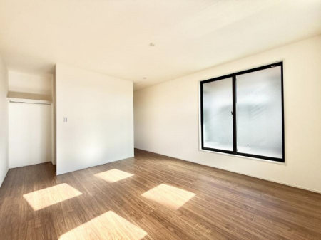 �q�������@�������v���C�x�[�g��ԂƂ��ĐÂ��ŗ�������������񋟂��Ă���܂�