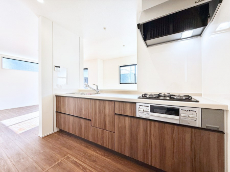 �L�b�`���@�������Ƒ����J��[�߂�A������̂���L�b�`��