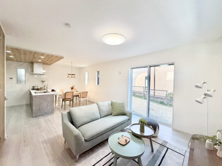 ���r���O�@�������������������͋C�ŁA�����b�N�X�ł�����K�ȋ��