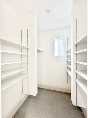 ���[�@�������V���[�Y�C���N���[�N�t���I�J���O�֎Ԃ��u���܂�  