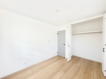 �q�������@�������v���C�x�[�g��ԂƂ��ĐÂ��ŗ�������������񋟂��Ă���܂�