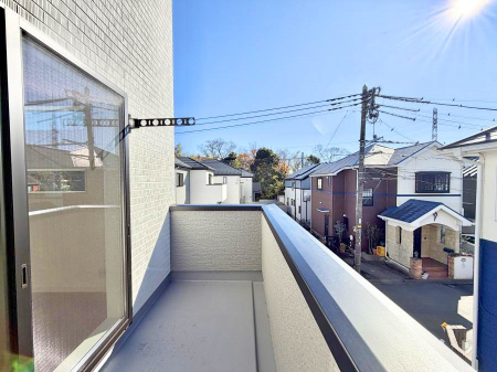 �o���R�j�[�@������ �G�߂̈ڂ낢����������J���I�ȋ�Ԃł�