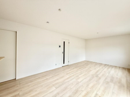 rO@Cɓ̏ꏊŁÂтƂԂ