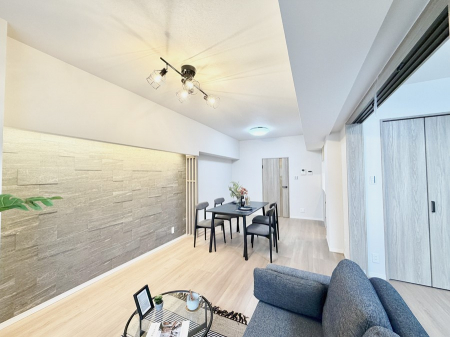 rO@났ƏΊ炪W܂AS܂郊rO