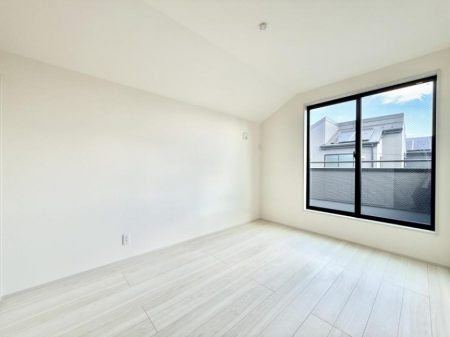 ̑ρ@F̂ŉ₩ȎԂy߂܂